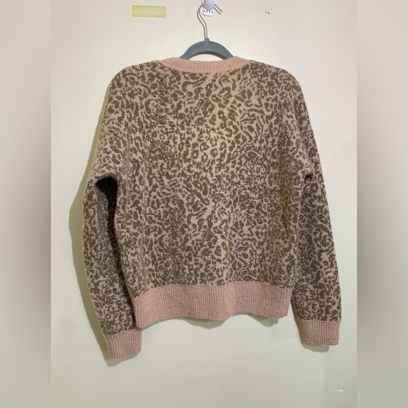 Madewell Shrunken Pullover Sweater in Leopard Pink Medium - Picture 6 of 12